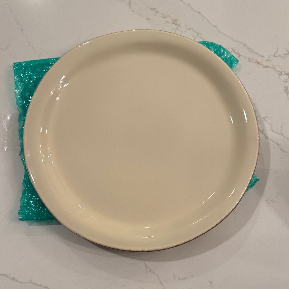 Vietri Cream Dinner Plate